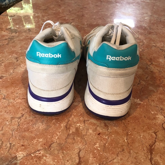 Womens white REEBOK SNEAKERS SIZE 9.5 - Picture 7 of 9